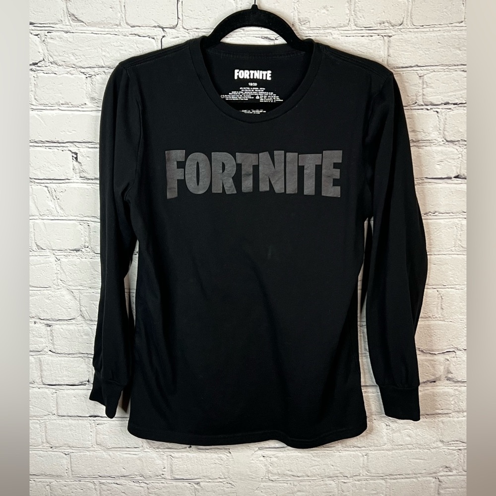 Fortnite Big Boys Black Logo Long Sleeve Graphic T-Shirt size 18/20‎